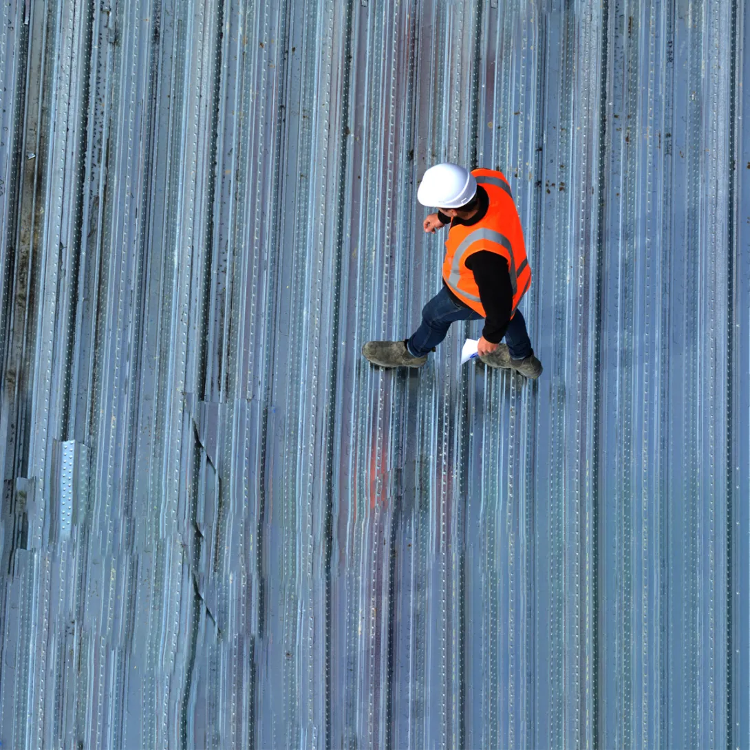 Roof Worker